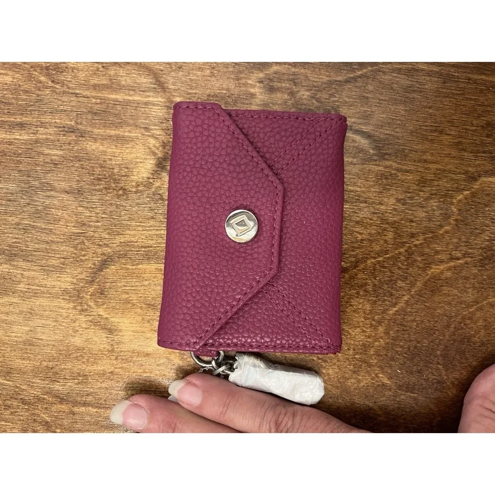 Rare Thirty-One Letters From London Jewell ID Case Wallet With Hook For Latching